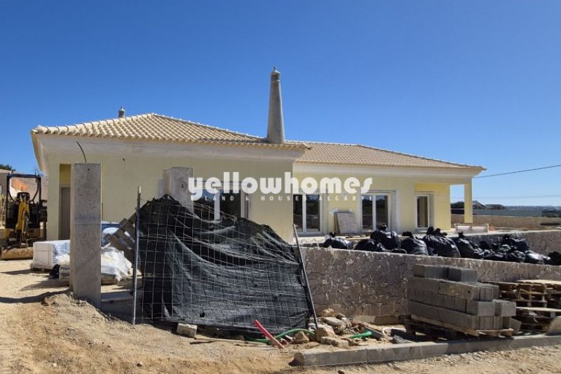 Moradia V3 com piscina de alta qualidade perto de Pêra, Algarve Central